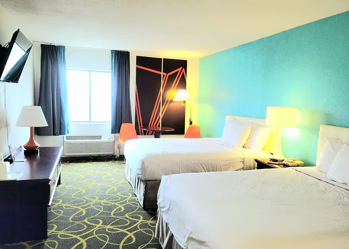 Howard Johnson By Wyndham Hotel