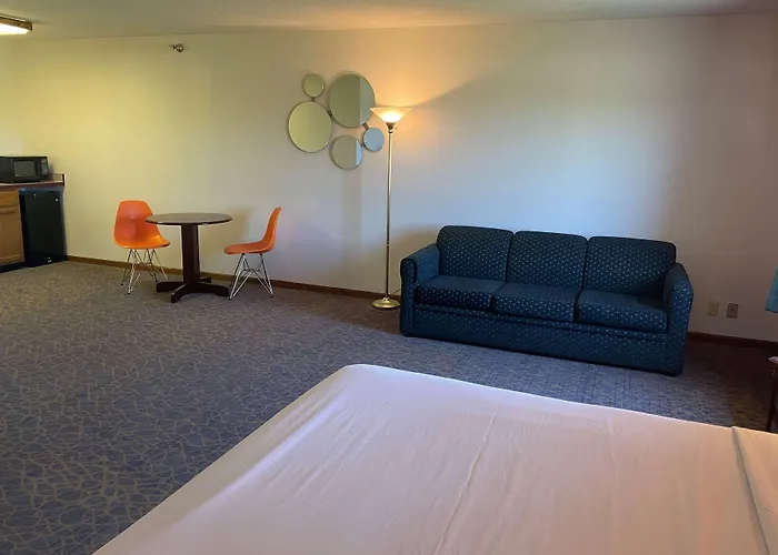 Howard Johnson By Wyndham Hotel